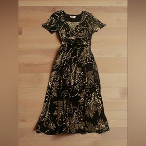 Classic Black & Gold Floral Print Work Church Holiday Gothic Emo Casual
